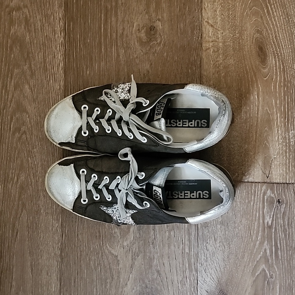 Golden goose skateboarding/walking shoes